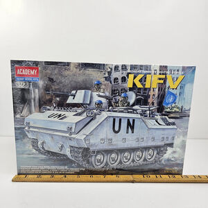 SEALED Academy KIFV K200 Korean Infantry Fighting Vehicle 1/35 Model Kit 1385